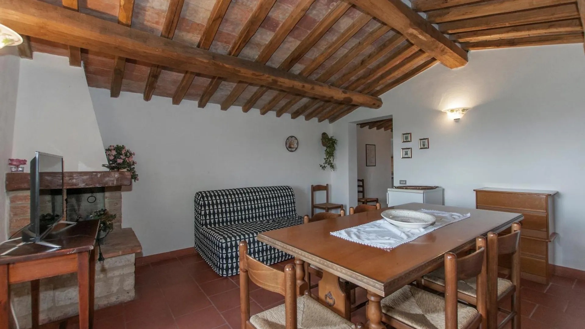 Sant'Antonio Villa Pignano 0*, Volterra Italy