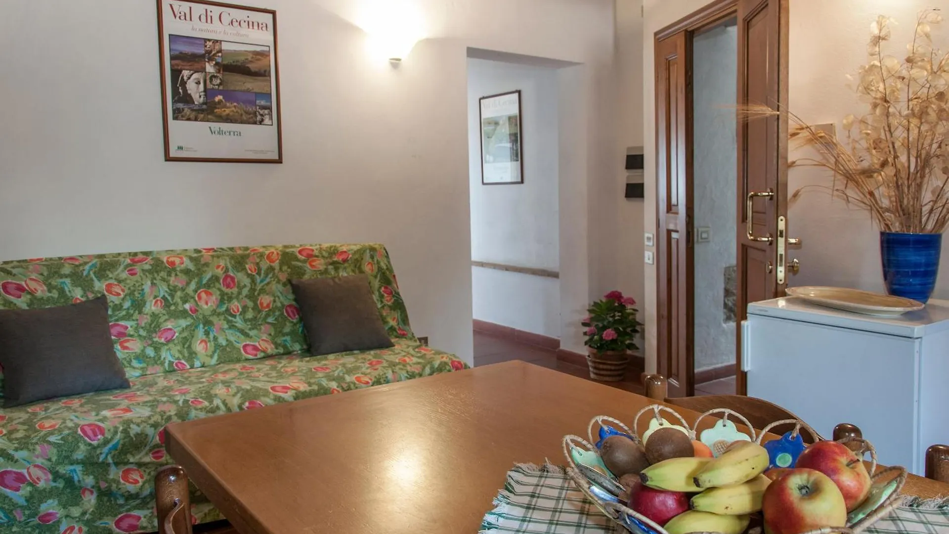 Sant'Antonio Villa Pignano 0*, Volterra