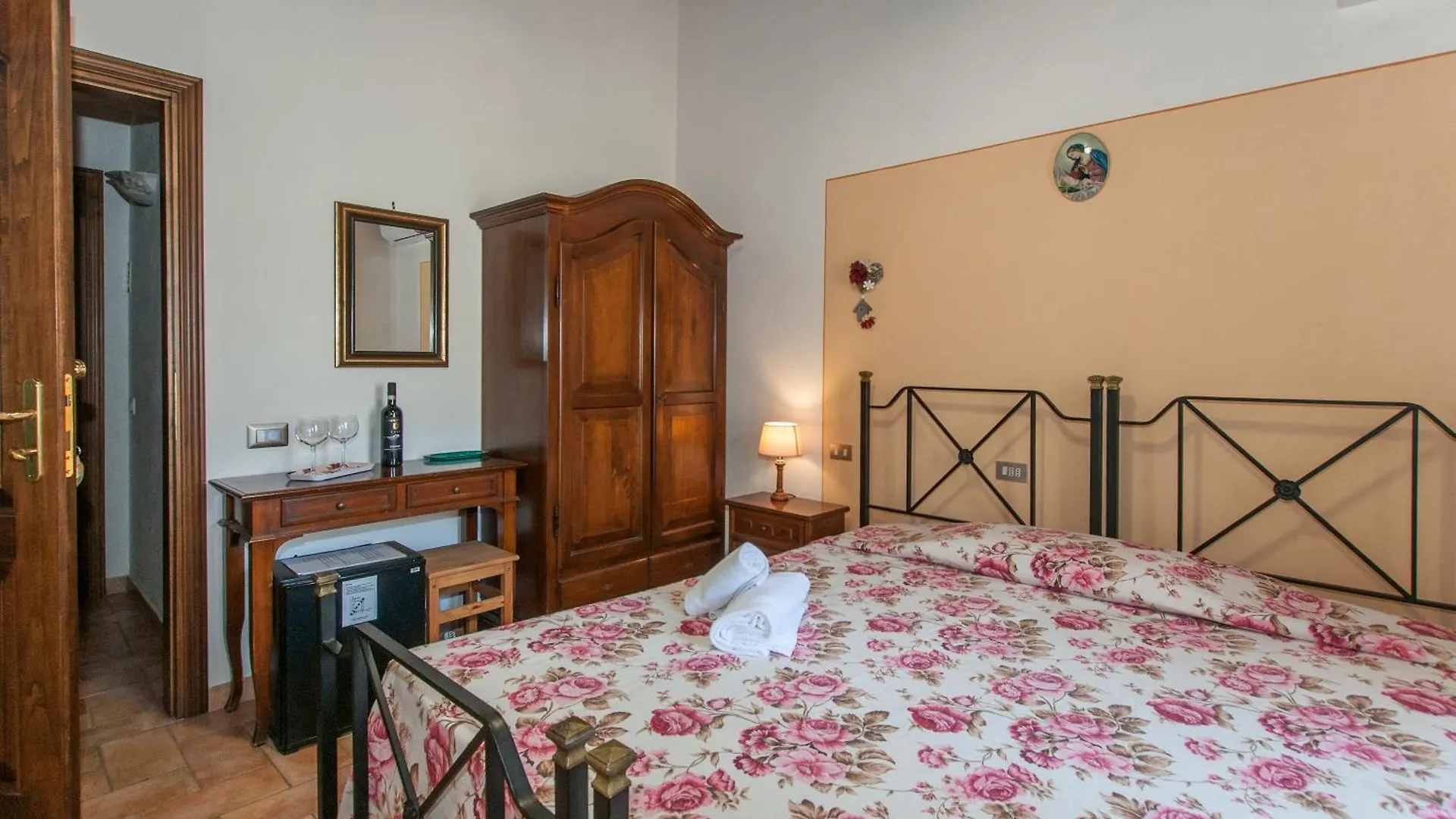 Sant'Antonio Villa Pignano Farm stay Volterra