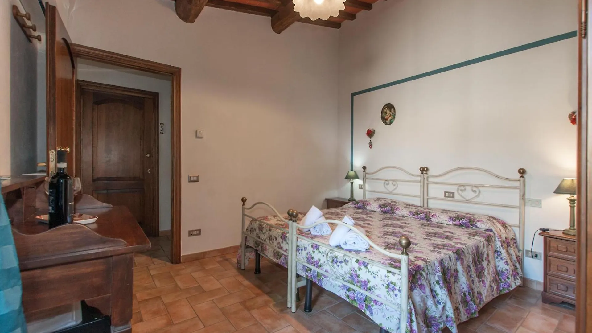Sant'Antonio Villa Pignano 0*, Volterra