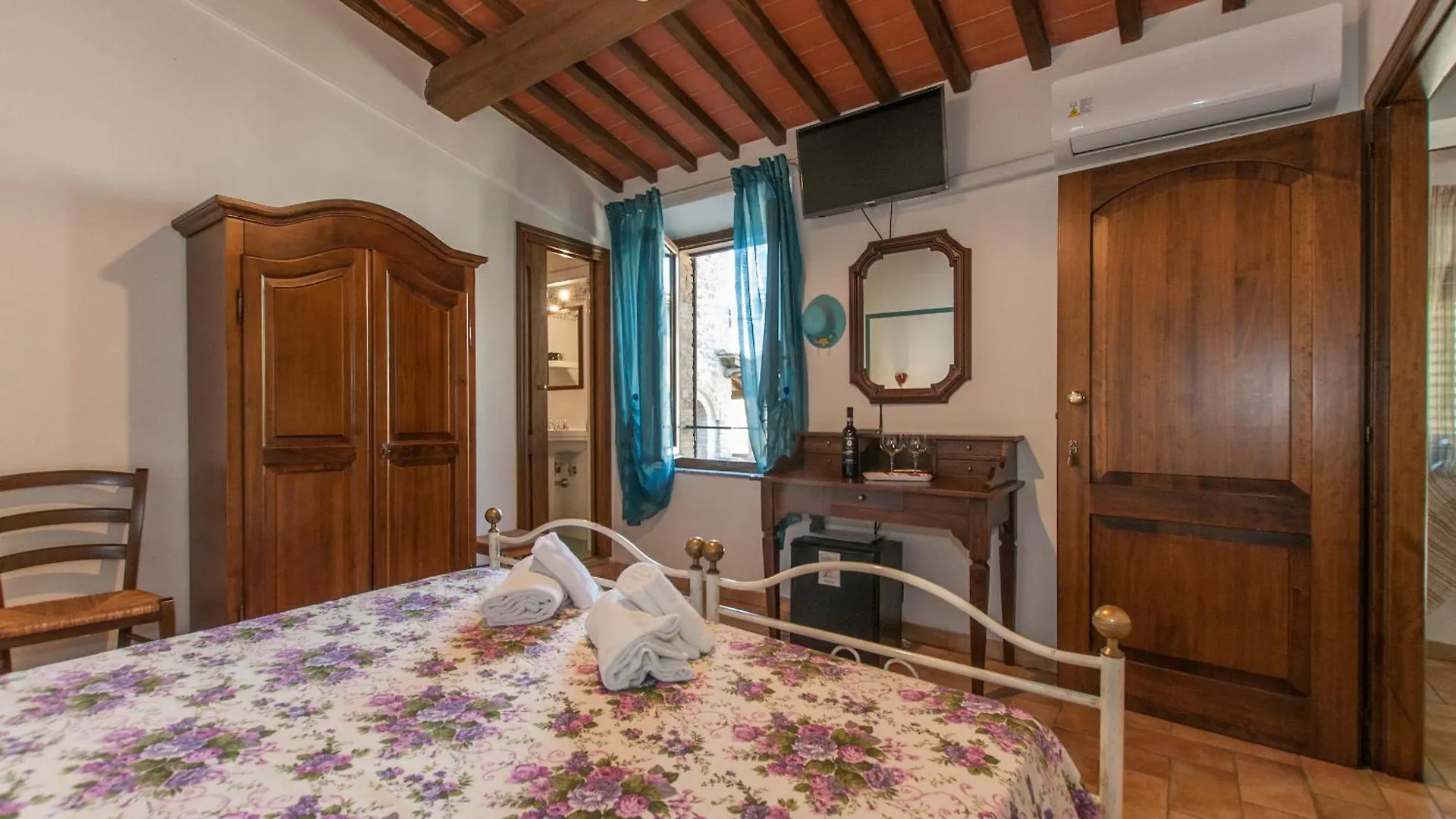 Sant'Antonio Villa Pignano Farm stay