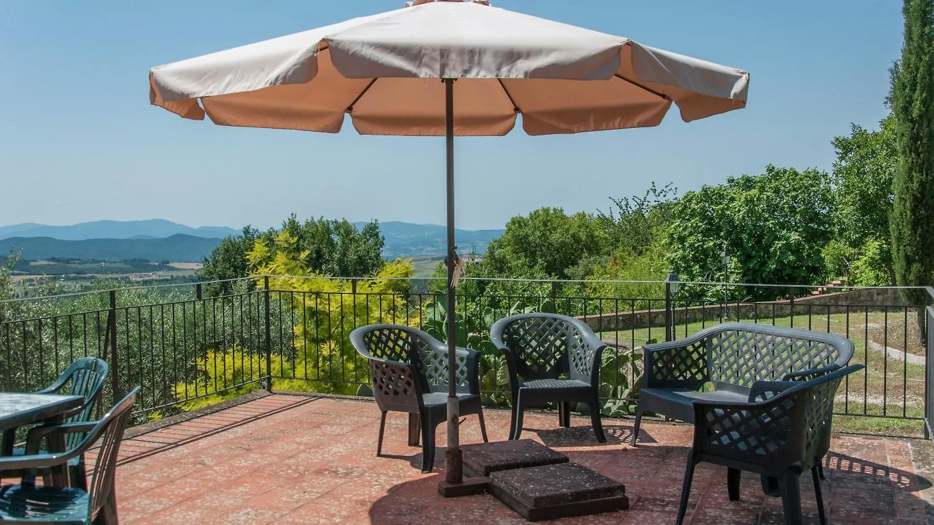 Sant'Antonio Villa Pignano 0*, Volterra